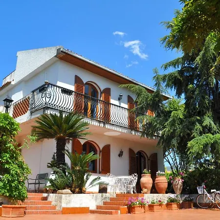 Bea Джардіні-Наксос